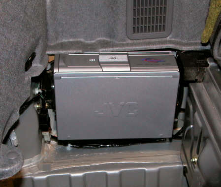 jvc1.jpg (21977 bytes)